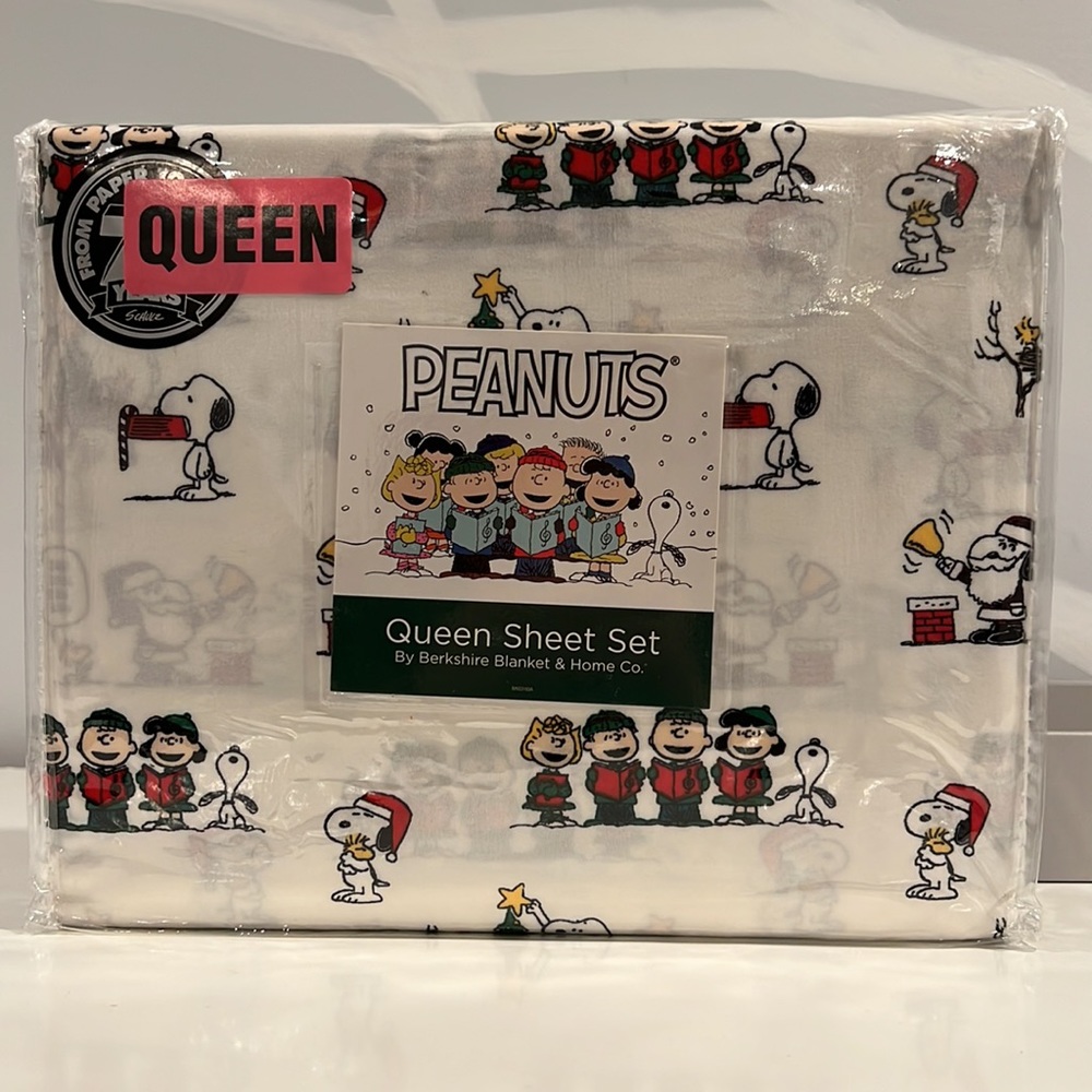 Peanuts Snoopy Merry Christmas Tree sheets set Queen size - Picture 2 of 6
